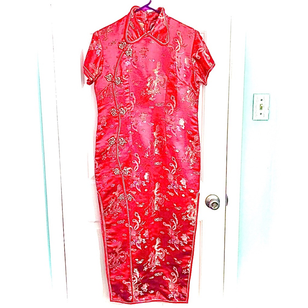 Golden Dragon Cheongsam (Qipao) Oriental Dress